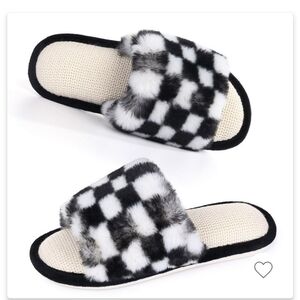 Women's Faux Fur Soft Slippers - 10 - Black Checkered Color